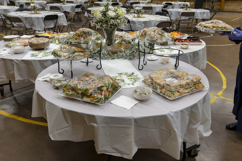 2026-StMary-EasterVigil (183 of 215).jpg